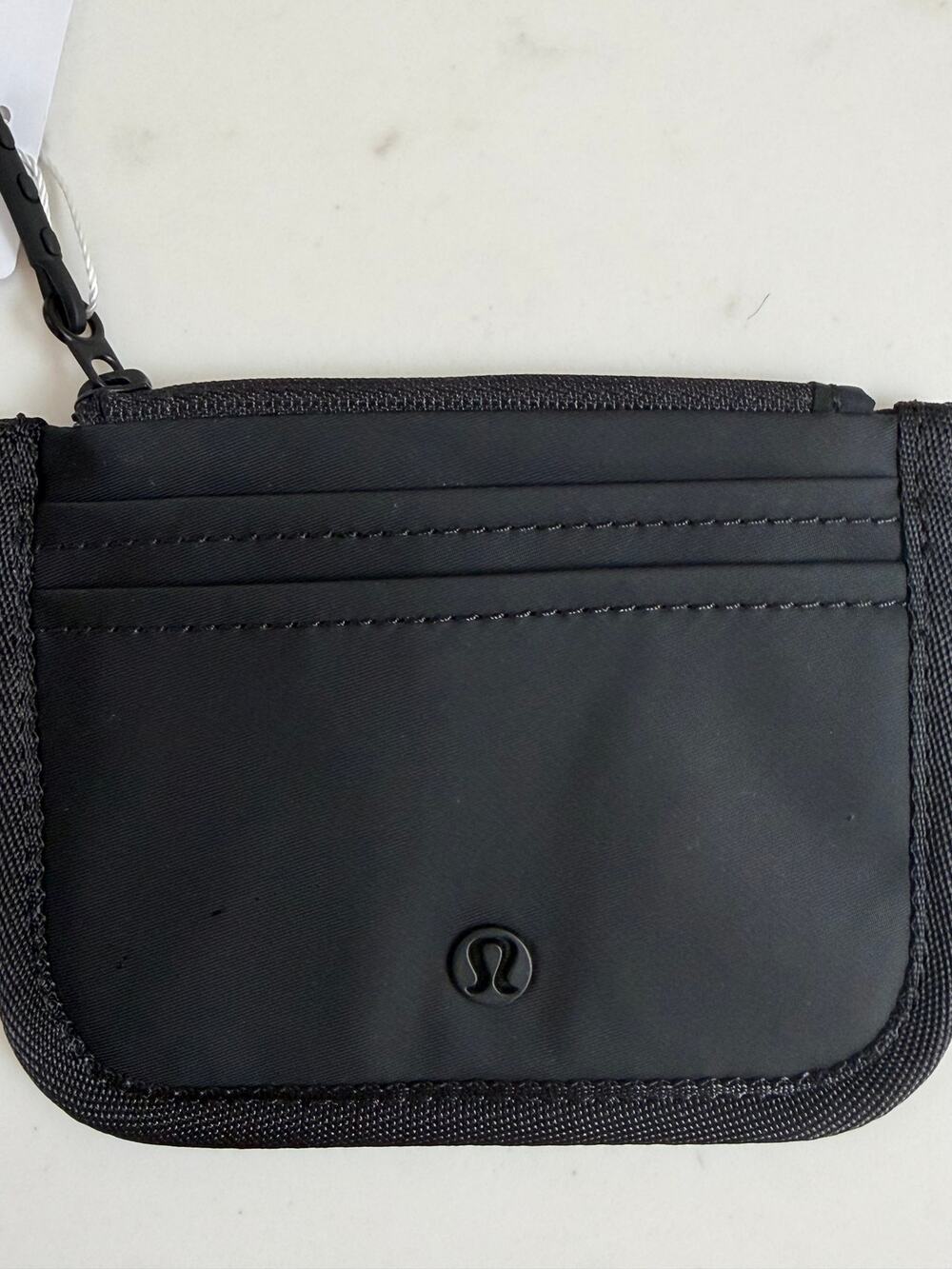 Lululemon True Identity Card Case Black NWT $28 Retail